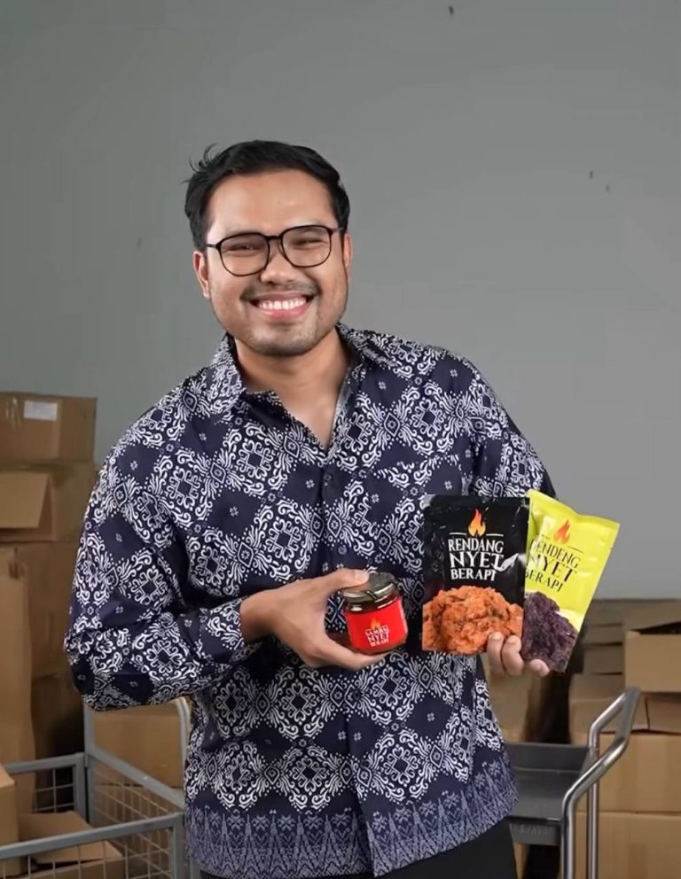 Khairul Aming Pecah Rekod Lagi! Rendang Nyet RM1.8 Juta Kurang 2 Minit – Perbandingan Dengan Sambal Nyet & Dendeng Nyet